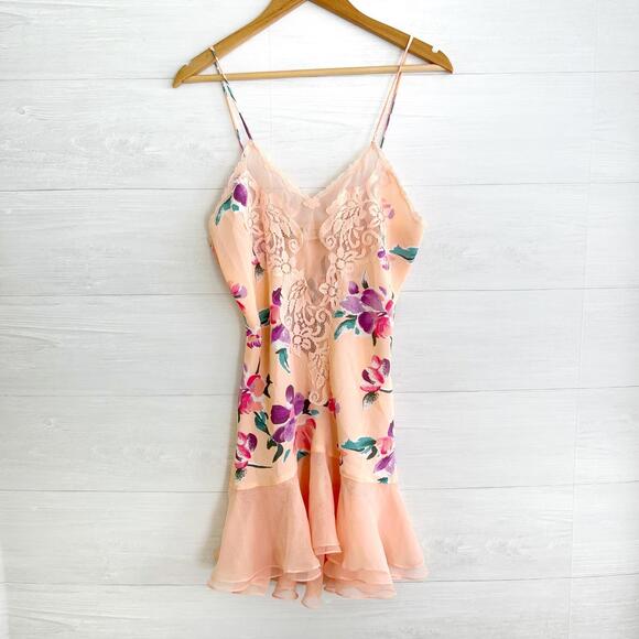 Vintage Victoria’s Secret Peach pink floral chiffon flare hem, M - Picture 1 of 6